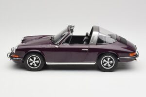 Porsche 911 E Targa Morado Norev 1:18 187644 Metal - imagen 4 de 7