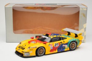 Porsche 911 GT1 #1 D. Rohr / R. Pilgrim / A. McNish 1997 UT Models 1:18 39724 Metal - imagen 8 de 8