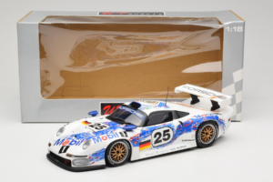 Porsche 911 GT1 #25 H. Stuck / T. Boutsen / B. Wollek 24 Hours of Le Mans 1996 UT Models 1:18 180966625 Metal - imagen 8 de 8