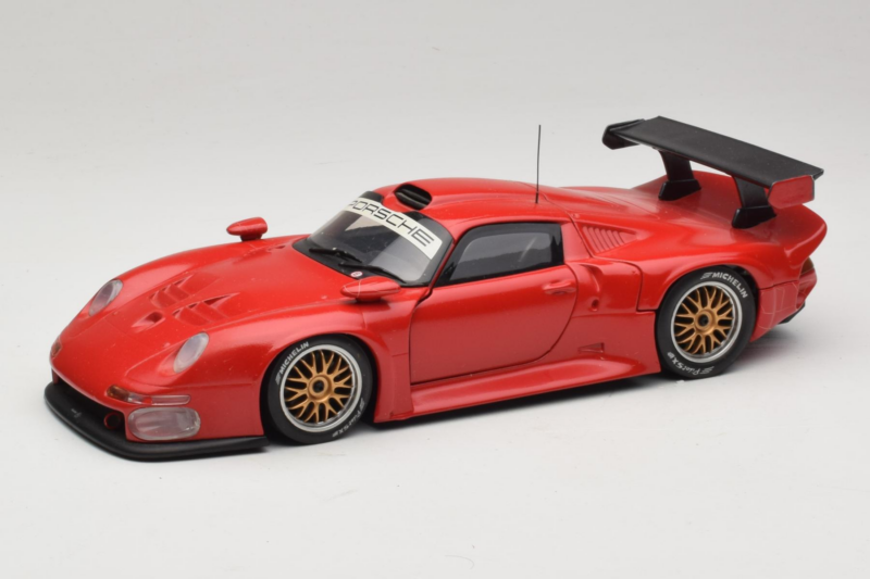 Porsche 911 GT1 Concept Rojo UT Models 1:18 180966625-R1 Metal