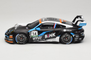 Porsche 911 GT3 Cup 992 #14 R. de Haan Oschersleben GP 2024 IXO 1:18 18RMC219 Metal - imagen 3 de 6