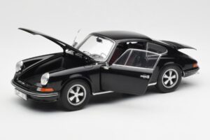 Porsche 911 S Negro Schuco 1:18 450047200 Metal - imagen 2 de 8
