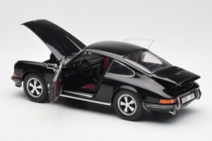 Porsche 911 S Negro Schuco 1:18 450047200 Metal - imagen 5 de 8