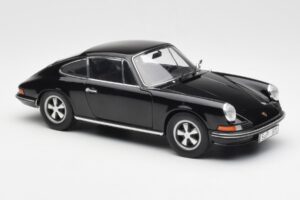 Porsche 911 S Negro Schuco 1:18 450047200 Metal - imagen 6 de 8
