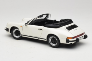 Porsche 911 SC Descapotable Blanco Minichamps 1:18 100063031 Metal - imagen 7 de 8