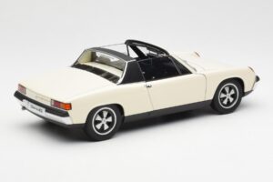 Porsche 914/6 Marfil Claro AUTOart 1:18 77933 Metal - imagen 3 de 8