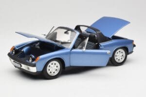 Porsche 914 Azul Revell 1:18 08975 Metal - imagen 2 de 8