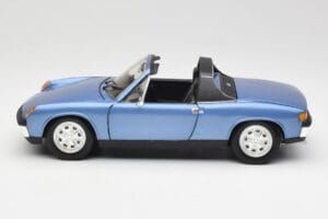 Porsche 914 Azul Revell 1:18 08975 Metal - imagen 4 de 8