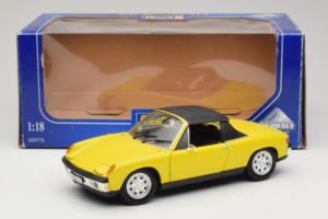 Porsche 914 Amarillo Revell 1:18 8976 Metal - imagen 8 de 8