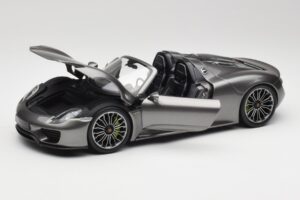 Porsche 918 Spyder Liquid Metal Plata Minichamps 1:18 110062430 Metal - imagen 2 de 8