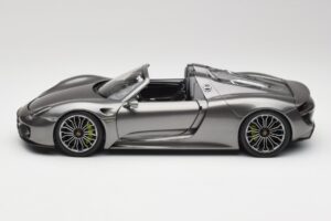 Porsche 918 Spyder Liquid Metal Plata Minichamps 1:18 110062430 Metal - imagen 4 de 8