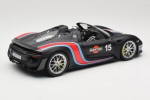 Porsche 918 Spyder Weissach Package Matt Black With Martini Stripes Minichamps 1:18 110062445 Metal - imagen 3 de 8