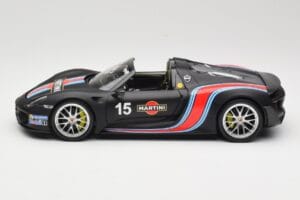 Porsche 918 Spyder Weissach Package Matt Black With Martini Stripes Minichamps 1:18 110062445 Metal - imagen 4 de 8