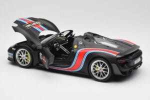 Porsche 918 Spyder Weissach Package Matt Black With Martini Stripes Minichamps 1:18 110062445 Metal - imagen 5 de 8