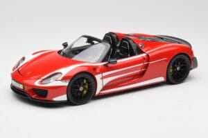 Porsche 918 Spyder Weissach Package Rojo & Rayas Blancas Minichamps 1:18 110062442 Metal
