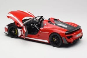 Porsche 918 Spyder Weissach Package Rojo & Rayas Blancas Minichamps 1:18 110062442 Metal - imagen 6 de 9