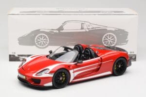 Porsche 918 Spyder Weissach Package Rojo & Rayas Blancas Minichamps 1:18 110062442 Metal - imagen 9 de 9
