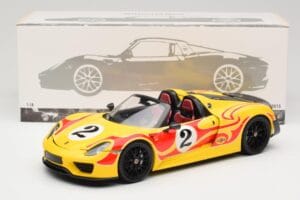Porsche 918 Spyder Weissach Package Amarillo Con Rayas Minichamps 1:18 110062446 Metal - imagen 8 de 8
