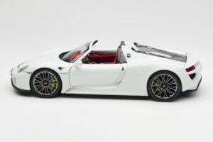 Porsche 918 Spyder Blanco Minichamps 1:18 110062436 Metal - imagen 4 de 8