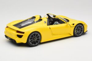 Porsche 918 Spyder Amarillo Minichamps 1:18 110062434 Metal - imagen 3 de 8