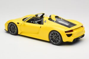 Porsche 918 Spyder Amarillo Minichamps 1:18 110062434 Metal - imagen 7 de 8