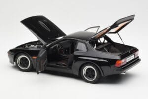 Porsche 924 Carrera GT Negro AUTOart 1:18 78001 Metal - imagen 5 de 8