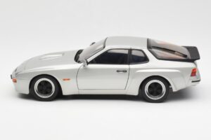 Porsche 924 Carrera GT Diamond Plata AUTOart 1:18 78002 Metal - imagen 4 de 8