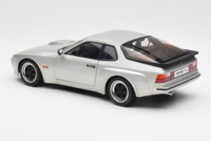 Porsche 924 Carrera GT Diamond Plata AUTOart 1:18 78002 Metal - imagen 7 de 8