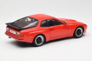 Porsche 924 Carrera GT Guards Rojo AUTOart 1:18 78003 Metal - imagen 3 de 8