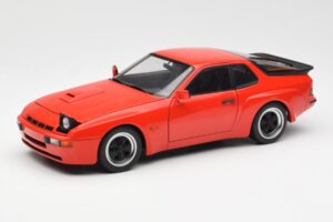 Porsche 924 Carrera GT Guards Rojo AUTOart 1:18 78003 Metal