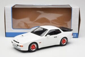 Porsche 924 Carrera GT Blanco & Llantas Rojas MCG 1:18 MCG18303 Metal - imagen 6 de 6