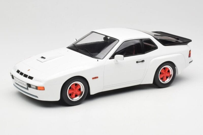 Porsche 924 Carrera GT Blanco & Llantas Rojas MCG 1:18 MCG18303 Metal