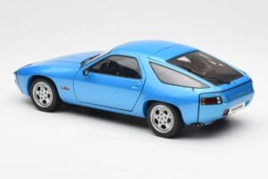 Porsche 928 Azul AUTOart 1:18 77901 Metal - imagen 7 de 8