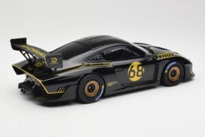 Porsche 935/19 Negro con Franjas Doradas Minichamps 1:18 155067568 Metal - imagen 2 de 6