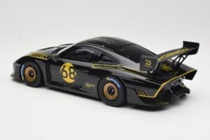 Porsche 935/19 Negro con Franjas Doradas Minichamps 1:18 155067568 Metal - imagen 5 de 6