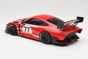 Porsche 935/19 Rojo con Rayas Blancas Minichamps 1:18 155067577 Metal - imagen 5 de 6