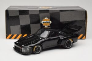 Porsche 935 Turbo Group 5 1976 Exoto 1:18 18101 Metal - imagen 8 de 8