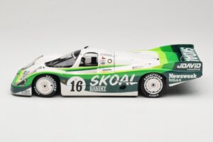 Porsche 956L #16 Skoal Bandit G. Edwards / D. Sears / M. Bleekemolen 24 Hours of Le Mans 1983 Minichamps 1:18 183836916 Metal - imagen 4 de 8