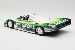 Porsche 956L #16 Skoal Bandit G. Edwards / D. Sears / M. Bleekemolen 24 Hours of Le Mans 1983 Minichamps 1:18 183836916 Metal - imagen 7 de 8