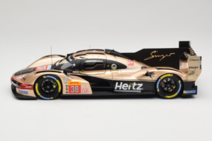 Porsche 963 LMDh #38 Hertz Team JOTA J. Button / P. Hanson Lone Star Le Mans 2024 Norev 1:18 187161 Metal - imagen 4 de 8