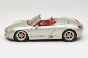 Porsche Boxster 986 Concept Plata Maisto 1:18 50231 Metal - imagen 4 de 8