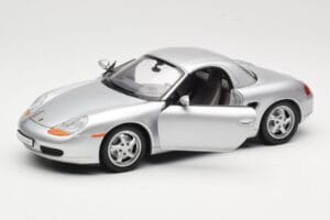 Porsche Boxster 986 Hard Top Plata UT Models 1:18 27854 Metal - imagen 2 de 8