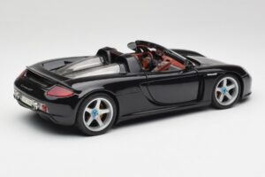 Porsche Carrera GT Negro Maisto 1:18 36665 Metal - imagen 3 de 8