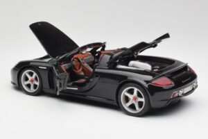 Porsche Carrera GT Negro Maisto 1:18 36665 Metal - imagen 5 de 8