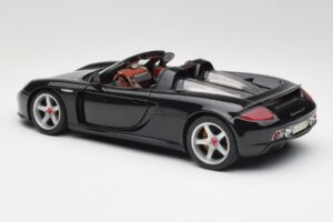 Porsche Carrera GT Negro Maisto 1:18 36665 Metal - imagen 7 de 8