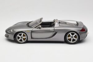 Porsche Carrera GT Gris Metálico Maisto 1:18 36622-R1 Metal - imagen 4 de 8