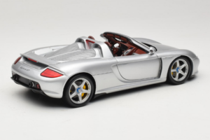 Porsche Carrera GT Silver Metallic Minichamps 1:18 WAP02103014 Metal - imagen 3 de 8