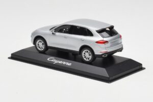 Porsche Cayenne 958 Plata Minichamps 1:43 WAP0200020E Metal - imagen 3 de 4