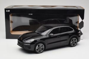 Porsche Cayenne 958 Turbo S Negro Minichamps 1:18 155066070 Metal - imagen 6 de 6