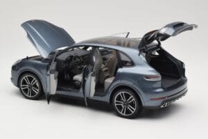 Porsche Cayenne 958 Turbo S Blue Metallic Minichamps 1:18 110066070 Metal - imagen 5 de 8